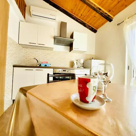 Classic Attic Apartament