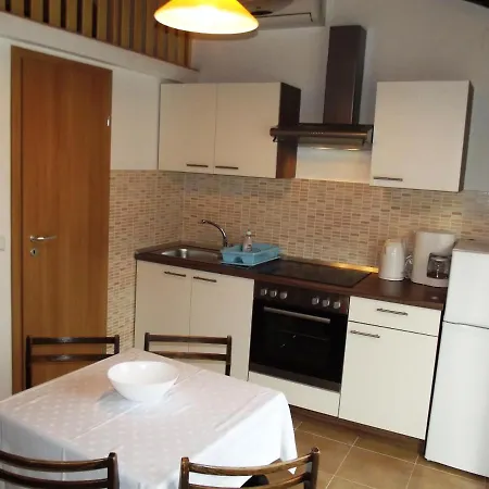 Apartment Classic Attic Supetarska Draga