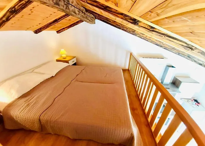 Classic Attic Apartman Supetarska Draga