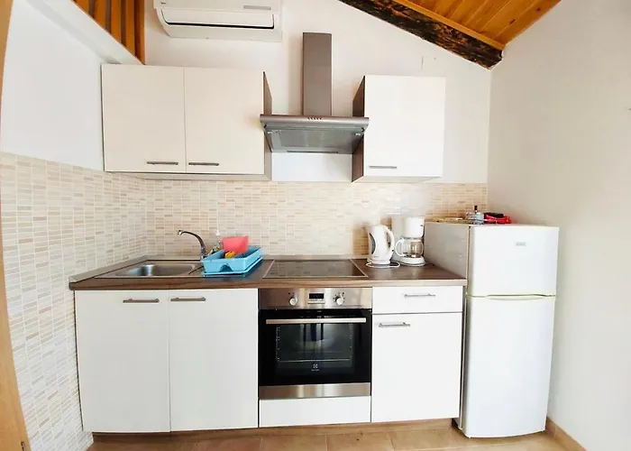 Classic Attic Supetarska Draga